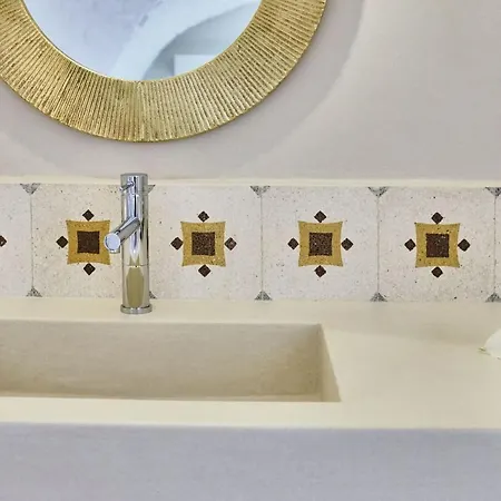 Palazzo 1892 Suites & 아파트