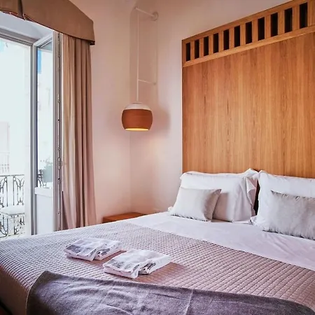 아파트 Palazzo 1892 Suites & *