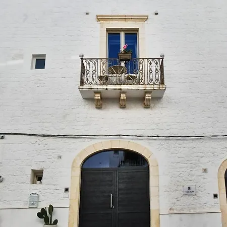 Palazzo 1892 Suites & Apartment